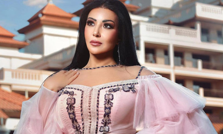 الفنانة سمية الخشاب