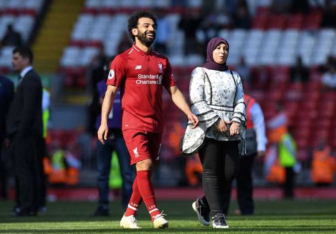 محمد صلاح وزوجته