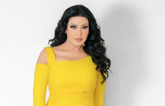 الفنانة سمية الخشاب