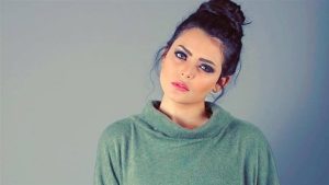الفنانة أسماء جلال