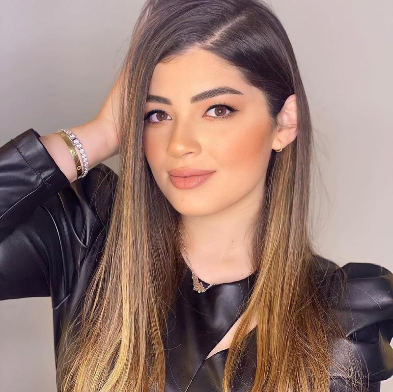 ليلى احمد زاهر