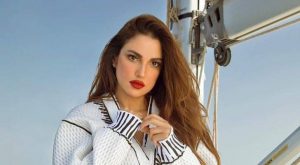 الفنانة درة