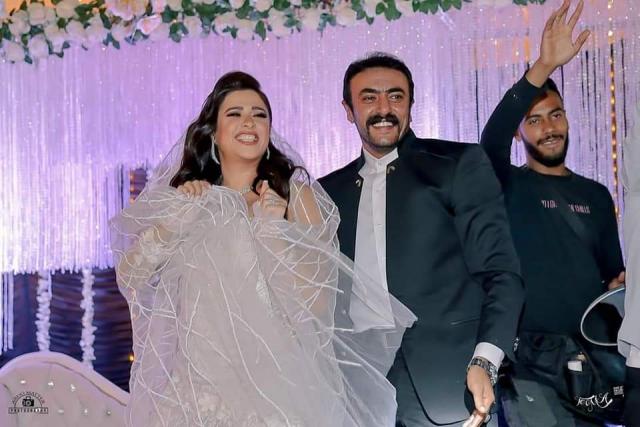 ياسمين عبد العزيز