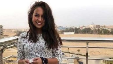 طالبة الفستان