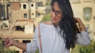 فتاة الفستان