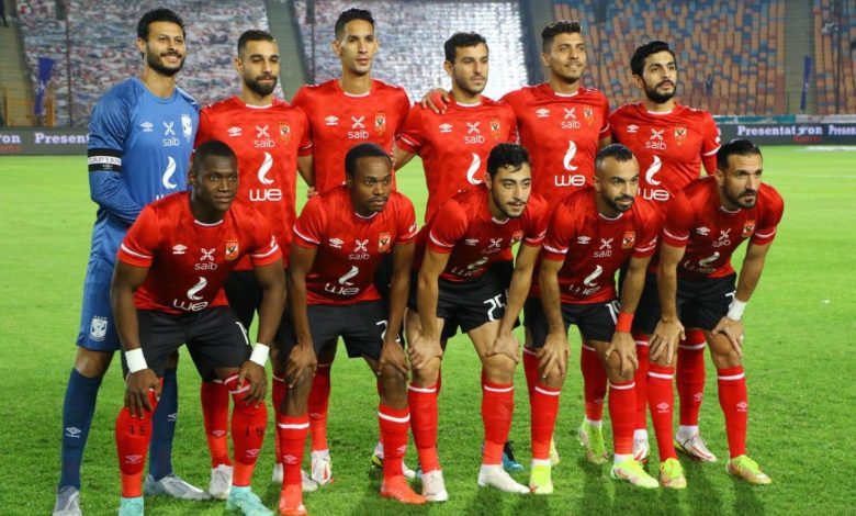 3 أندية بالدوري الممتاز تتنافس لضم مدافع الأهلي