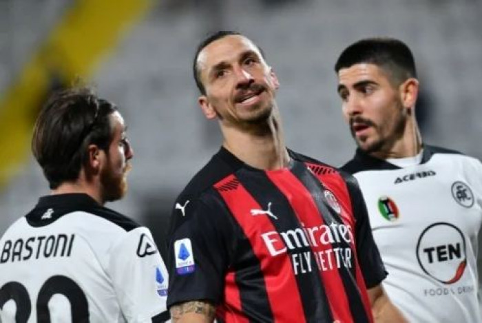 مباراة ميلان مع سبيزيا