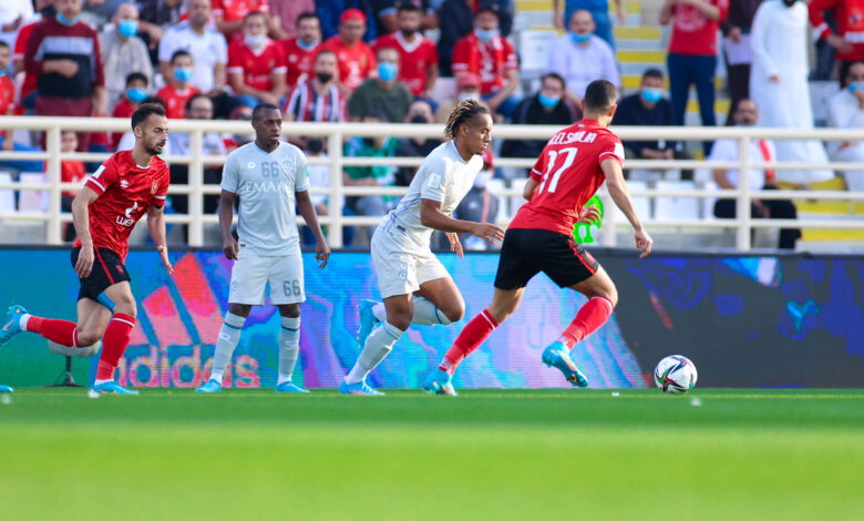 الهلال مع الأهلي